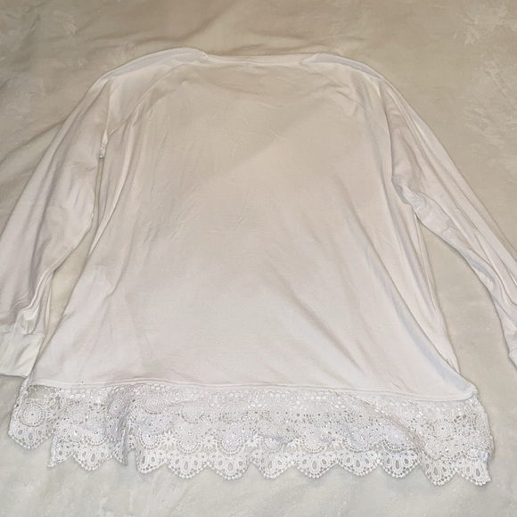 Taohuadao polyester blend long sleeve top - Picture 6 of 6